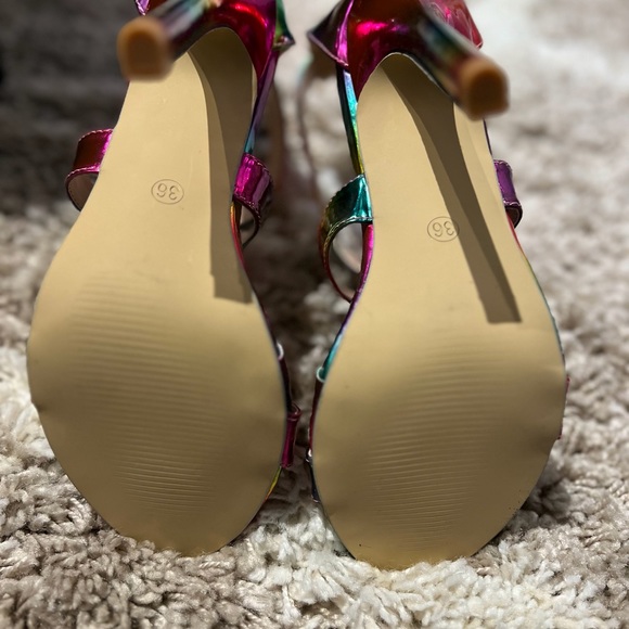 New Sexy Multi Colors Summer Stilettos. Size 6-6.5 - Picture 7 of 9